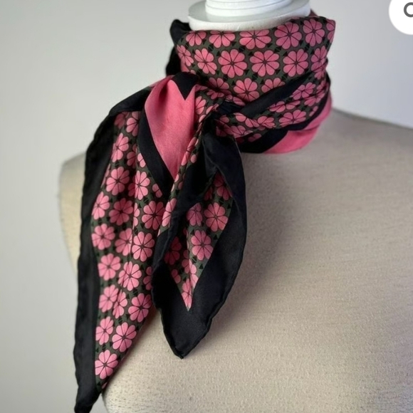 Kate Spade Silk Scarf And Ponytail Scruncci Bundle Set - Picture 5 of 5